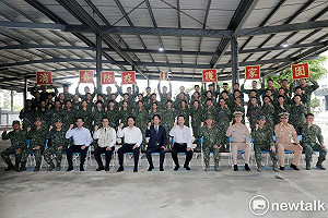 陪同總統慰勉凱米救災國軍  黃偉哲感謝國軍不畏惡劣環境高效救援