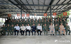 陪同總統慰勉凱米救災國軍  黃偉哲感謝國軍不畏惡劣環境高效救援