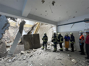台北市福德國小拆舊校舍怪手墜落釀1死  建管處開罰、勞檢處令停工