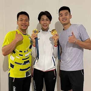 林郁婷奪金!李洋、王齊麟、林郁婷合照 珍貴3金同框