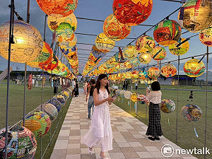 台南400民間參與  普濟燈會400燈籠點亮希望  台日攜手渡天災