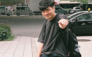 蔡哥朝聖aespa演唱會！大跳新歌舞曲 網笑：在家有偷練