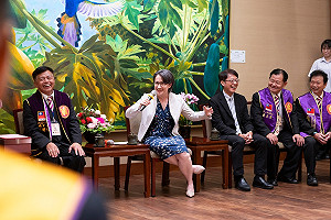蕭美琴接見蕭氏宗親會 提蕭萬長「不同黨派但格外親切」