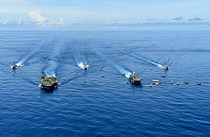 林肯號趕往中東 經菲律賓海與義大利航艦加富爾號聯合軍演