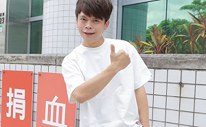 蘿拉再被爆「拗廠商送80杯飲料」！蔡阿嘎氣炸摔東西