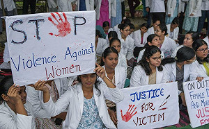 印度女醫生遭殘忍性侵謀殺 全國30萬醫生罷工求公道