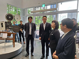 黨內傳要黃珊珊辭不分區 黃國昌緩頰:她很辛苦 應在工作崗位做好