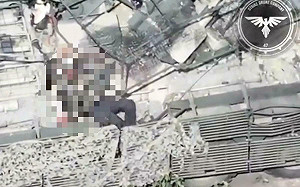 （影）俄15裝甲車進犯 只有6輛逃回去! 趁烏東空虛想撿便宜 卻中烏軍伏擊