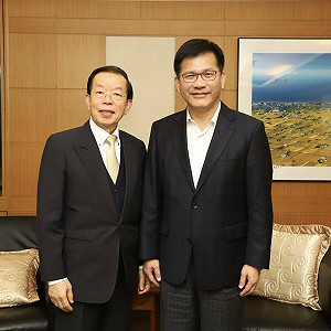 謝長廷卸任駐日大使 林佳龍致敬:這8年台日關係更緊密