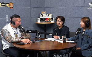 和館長開直播！黃珊珊稱「會負責」陳智菡暗批蔡壁如等人見縫插針