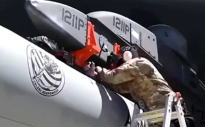 (影) 讓F-16可打370公里外目標 美再給烏JASSM導彈 德軍援30輛豹1坦克