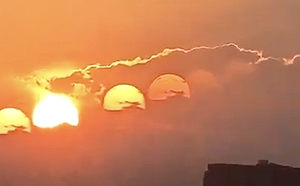 (影) 中國要變天了? 四川出現6個太陽、遼寧驚見2個月亮  網民熱議：凶兆？