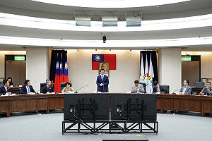 黃珊珊遭停權無緣2026?蔣萬安回應「藍白合」:市政不分顏色