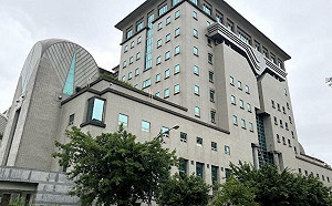 法院認嫌疑重大有逃亡串供之虞 林宜瑾服務處主任裁押禁見