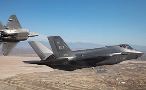 F-35、 F-22戰機誰更強？ 外媒：「這功能」讓它成為「未來戰爭之王」
