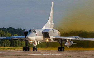 (影) 機場被炸、空中擊落、自摔、維修 烏軍笑俄 : 能戰逆火轟炸機寥寥可數