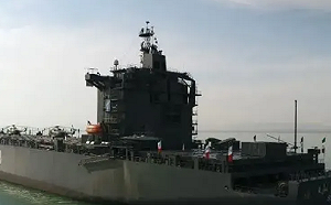 只能起飛無人機與直升機! 貨櫃船改造 伊朗首艘航母「沙希德·巴蓋裡號」完工 