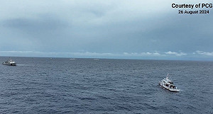 (影)中國6海警船、3海軍艦、31民兵船包圍仙賓暗沙 阻擋菲運補MRRV-9701