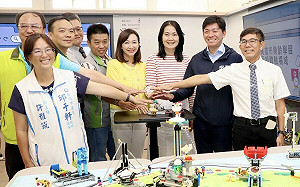 打造高齡者無障礙數位環境 高市樂齡學習數位示範體驗場域啟動