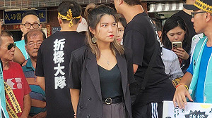 專訪4–3》「把路鋪平是應該的」 李晏蓉轟謝國樑:不能抵銷破門東岸商場