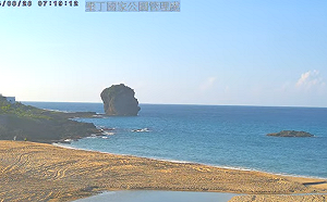 陽傘亂象改善了！最新即時影像沙灘超乾淨 墾管處一天清除330頂