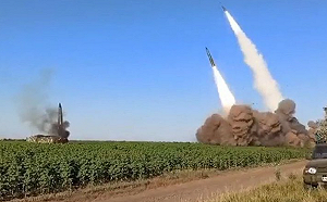 (影) 澤連斯基將向美交「勝利計劃」! 烏軍試射飛彈成功、無人機炸毀俄火箭 