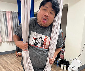 為《拳上》對決蹦闆做準備!統神「飆汗練拳」畫面曝光