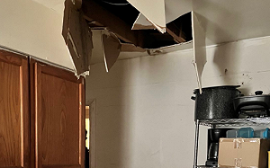 躲不過！美殺人嫌犯藏閣樓躲避數月 最後竟從天花板掉下來被抓