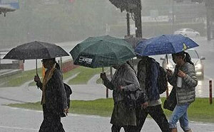 「珊珊」重創九州 暴風雨致多地停電 16人受傷3人喪生 