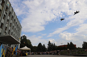 首架烏軍F-16戰機墜落! 烏軍:防禦俄導彈空襲時突墜機 疑似遭擊落