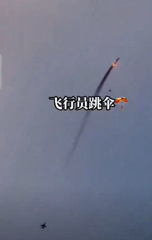 (影) 精彩空戰畫面首見!烏軍F-16「咬尾」擊落俄Su-34 飛行員彈射逃生