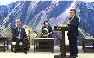 接見英國駐台代表鄧元翰 卓揆：盼協助台灣加入CPTPP