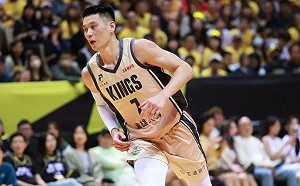 林書豪提拍上陣打匹克球！對決名將張德培