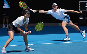 謝淑薇今日陷入苦戰！混雙遭直落二止步8強