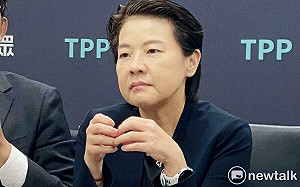 柯文哲稱不知京華城容積率840% 黃珊珊：柯接陳情、不干預