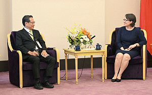 與金根獎獲獎廠商交流 蕭美琴盼台灣成為全世界可信賴的品牌