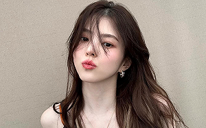 才甩三角戀陰霾！韓韶禧再爆「母涉賭遭逮」 經紀公司急回應