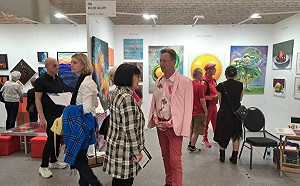 登瑞士蘇黎世藝術拍賣會 阿卜極創台灣當代藝術家新里程碑