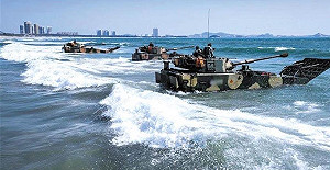 共軍福建大埕灣演練聯合登陸「滾裝貨輪木馬屠城」國防部:嚴密監控