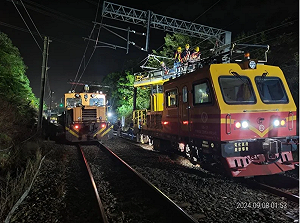 鳳鳴站完成臨時軌西線切換!台鐵:完工後可停靠129列車
