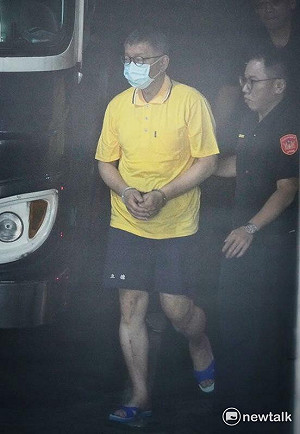 黃智賢:柯文哲貪污案無關藍綠統獨  挺柯者已失心瘋了