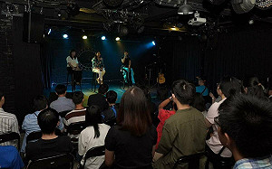 民進黨邀新二代歌手桃子A1J演唱  羅美玲、山田摩衣對談移民心境