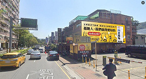 「拆樑」出招增5面看板批市府財政缺失  謝國樑:財政20年來最好