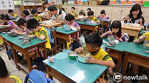 南市學校午餐結合傳統小吃展創意  讓學童享美食品家「香」