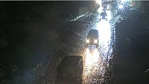 蘇花崇德段再發生土石流!公路局深夜緊急搶通