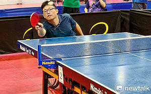 南市扶輪盃桌球賽登場  身障選手克服行動不便、展現高超球技