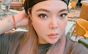 小甜甜遭「車手男友」詐騙！網友爆料：包庇通緝犯