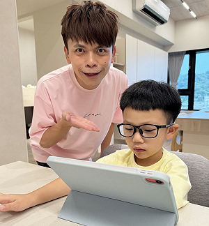4歲蔡波能爆「天生嚴重散光」!蔡阿嘎嘆:沒有隨著成長好轉