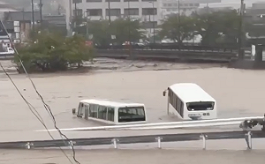 日本能登半島破紀錄豪雨 一人失蹤、數千戶停電