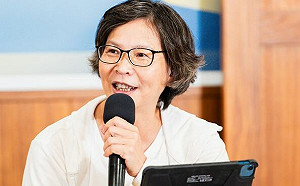 蔡壁如稱｢小草不大可能回歸藍綠｣聽聞黃珊珊代柯文哲赴美：代表誰